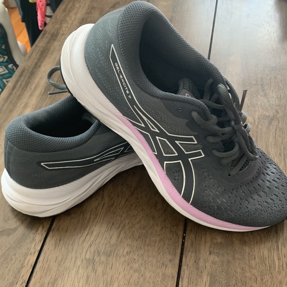 Women’s ASICS Gel Excite 7 Size 9 - Picture 4 of 4